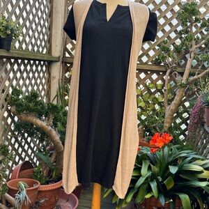 TAHARI Ribbed Linen Duster. Size XS  natural tan color.  Long side slits.